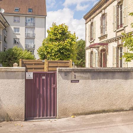 Bonappart 2 - Charme Napoleonien & Confort Troyes Kültér fotó